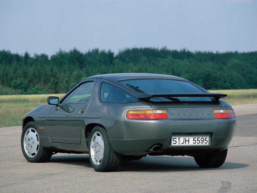  Porsche 928 S4 1986 года  (фото 9 из 11)